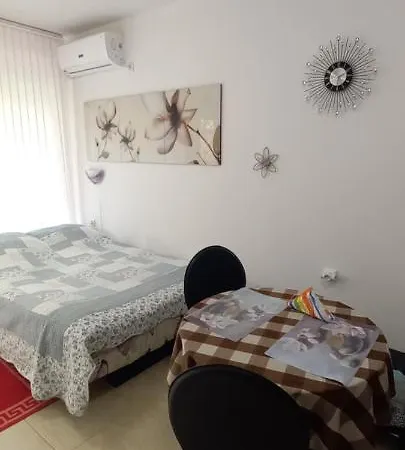 уютная квартира-студия в старом поморие, болгария Apartment Pomorie